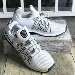 nike wmns classic cortez se